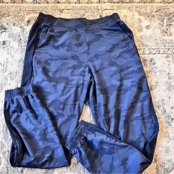 ATHLETA Brooklyn Textured Joggers Blue‎ Camo Size 10 - Picture 2 of 10